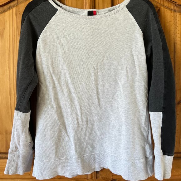 MPG Crewneck Sweatshirt – Soft, Lightweight & Cozy (M) - Picture 1 of 3